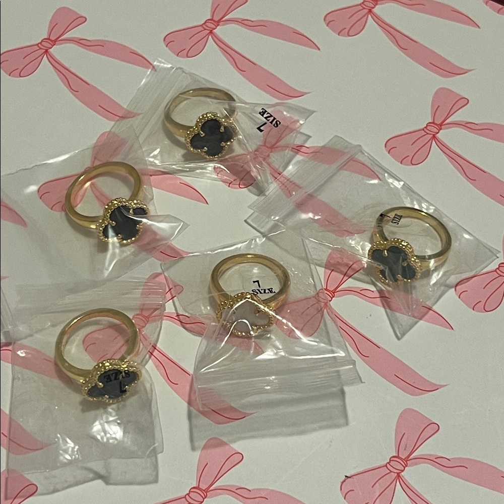 Elegant Clover Rings